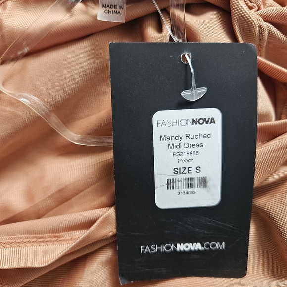 Fashion Nova ruched dress NWT - Picture 14 of 16